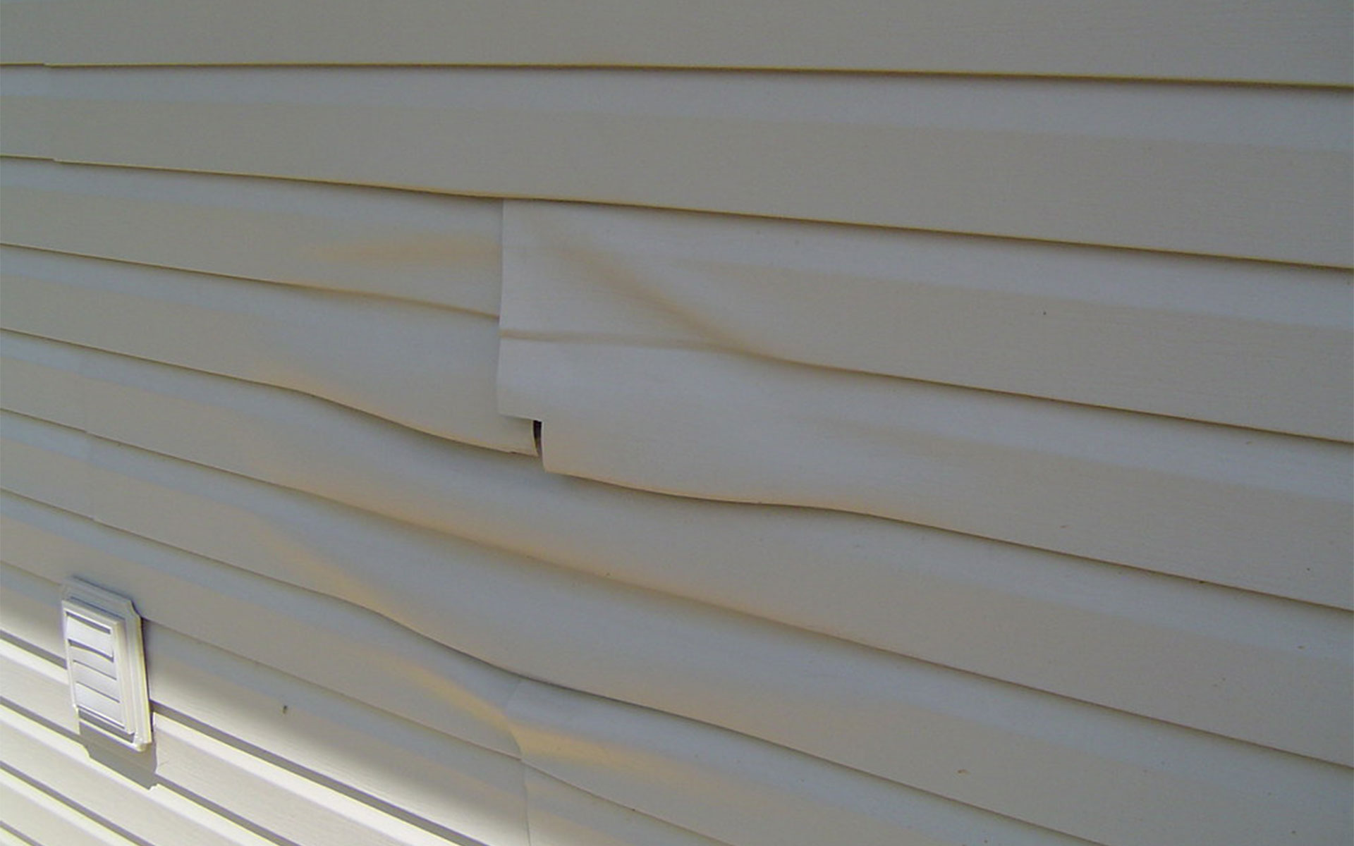 Vinyl Siding Repair